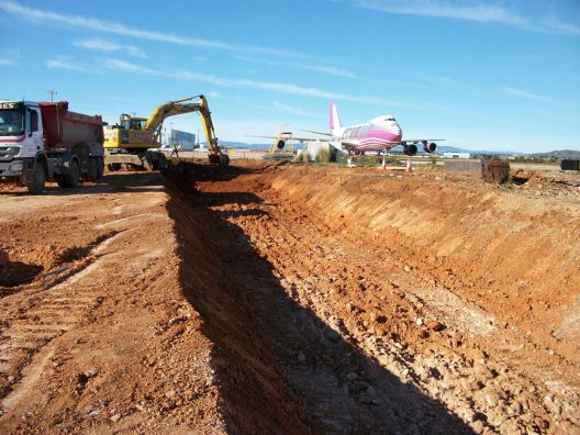 Infraestructuras para zona de carga del aeropuerto de Valencia